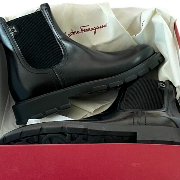 Salvatore Ferragamo Men's Black Gancini Icon Pull-on Chelsea Boots Size 11 E NEW - Picture 3 of 13